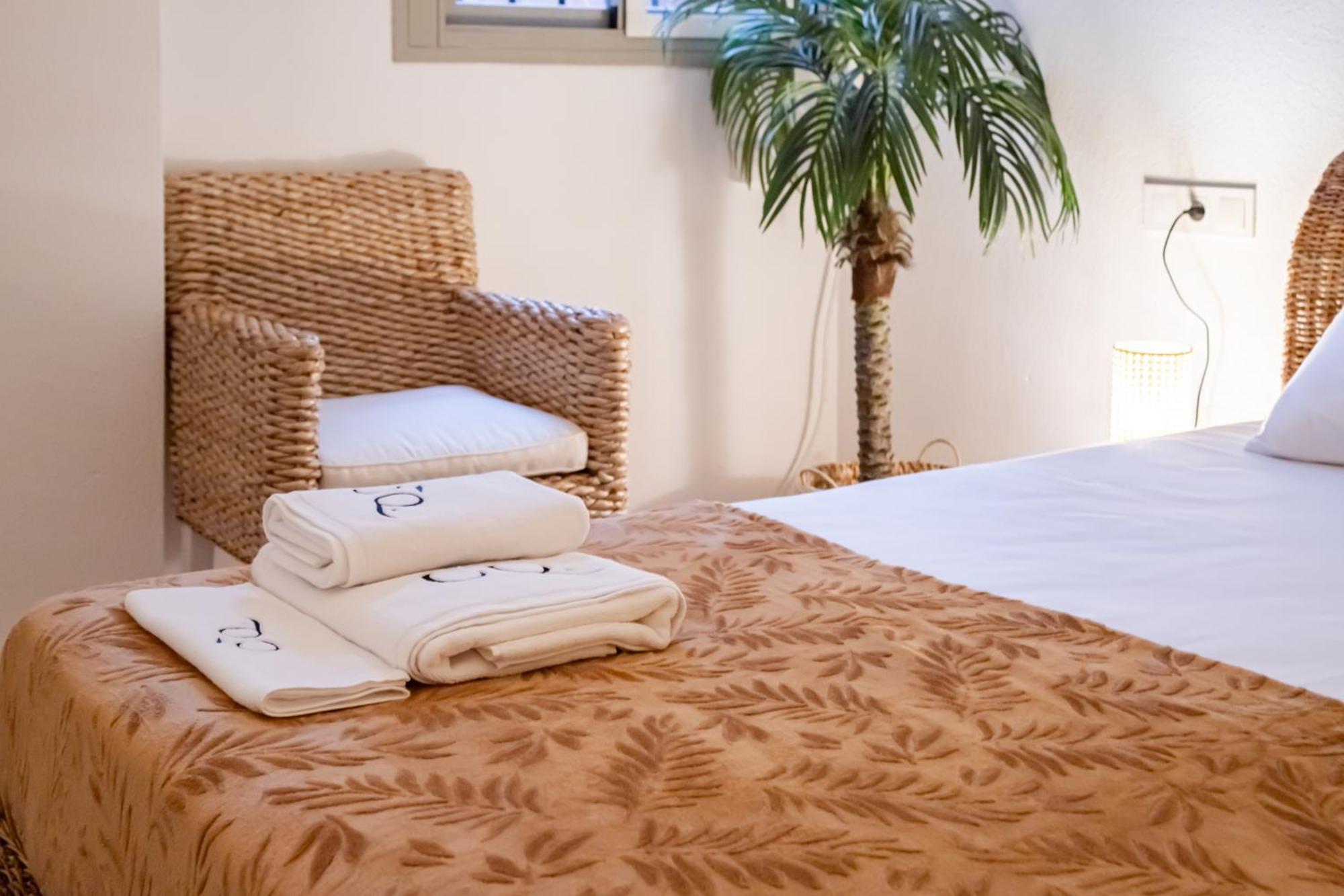 Apartamento Charming 4-bedroom In Malaga's Historic Center